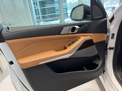 New 2026 BMW X7 xDrive40i w/ M Sport Package image 11