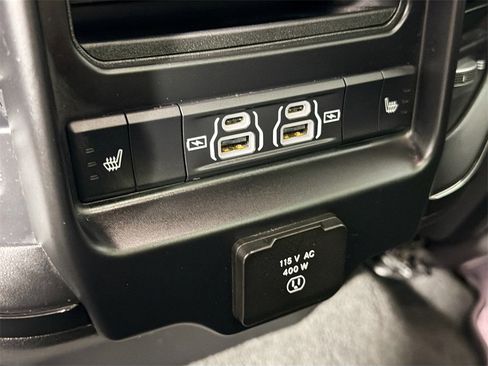 Used 2022 RAM 1500 Limited w/ Body-Colour Bumper Group image 23