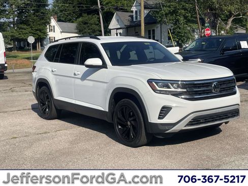Used 2022 Volkswagen Atlas SE w/ Black Wheel Package AWD/4WD image 1