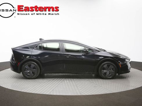 Used 2023 Toyota Prius LE FWD image 43
