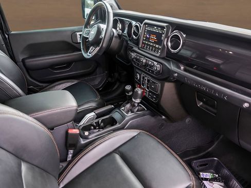 Used 2021 Jeep Wrangler Unlimited Rubicon w/ Xtreme Recon 35" Tire Package image 30