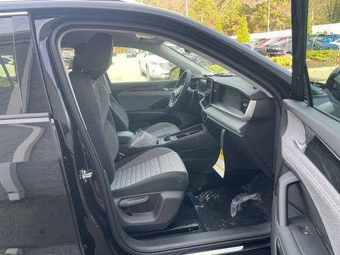 New 2026 Volkswagen Tiguan S FWD image 25