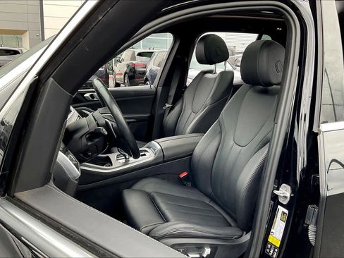 Used 2022 BMW X5 xDrive40i w/ Climate Comfort Package image 26
