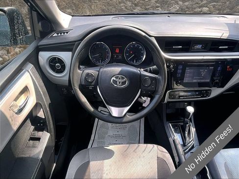 Used 2018 Toyota Corolla LE w/ Body Protection Package FWD image 5