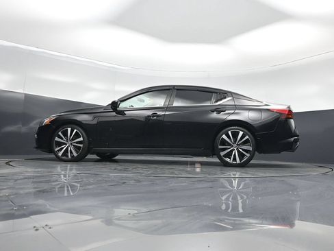 Used 2019 Nissan Altima 2.5 SR w/ SR Premium Package FWD image 7