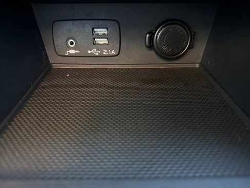 Certified 2022 Subaru Crosstrek 2.0i Premium image 43