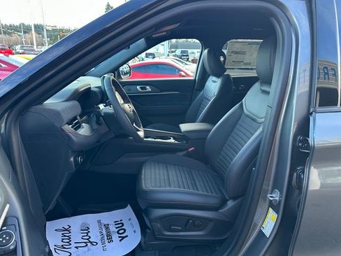 New 2026 Ford Explorer ST-Line w/ ST-Line Street Pack image 9