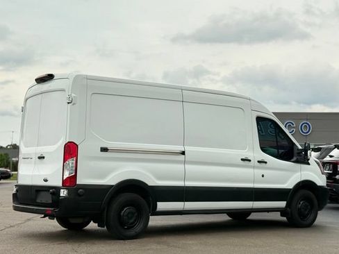 Used 2019 Ford Transit 350 148 Medium Roof RWD image 26