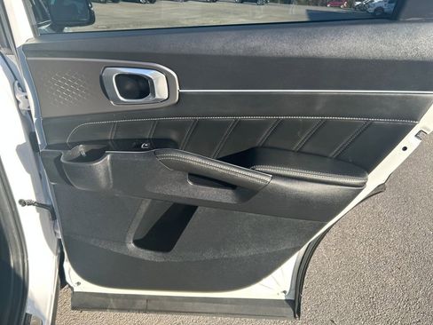 Used 2023 Kia Sorento SX image 29