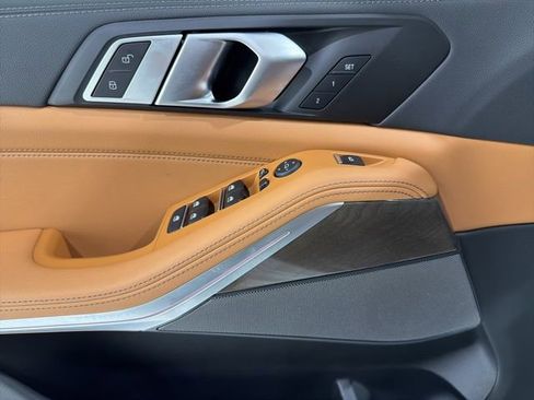 Certified 2023 BMW X5 xDrive40i w/ M Sport Package image 11