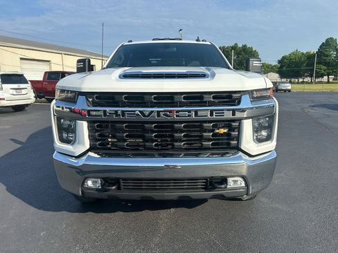 Used 2022 Chevrolet Silverado 3500 LT w/ Convenience Package AWD/4WD image 2