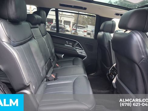 Used 2025 Land Rover Range Rover Long Wheelbase SE AWD/4WD image 27