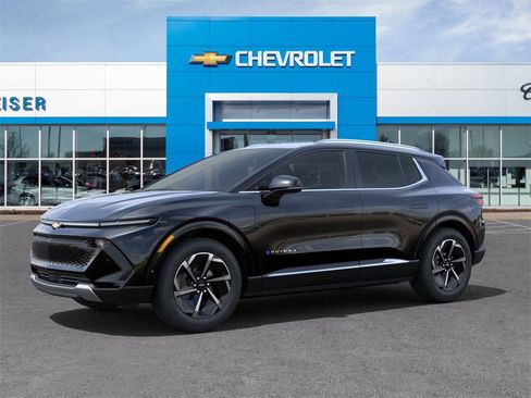 New 2025 Chevrolet Equinox EV LT w/ Convenience Package image 2