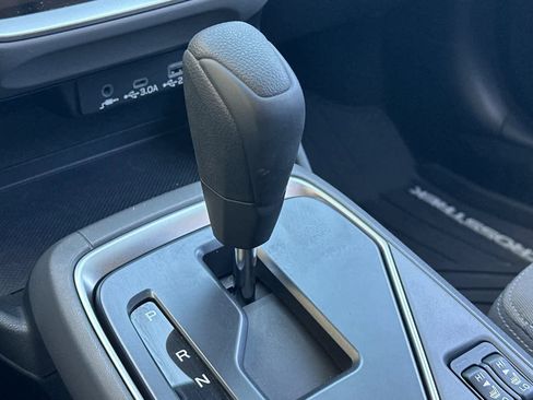 Used 2025 Subaru Crosstrek 2.0i Premium image 20
