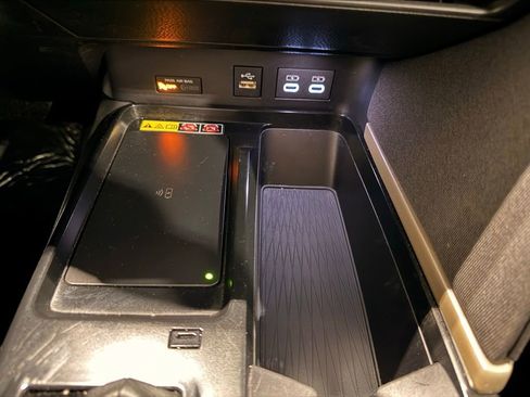 Used 2025 Toyota Camry LE image 22