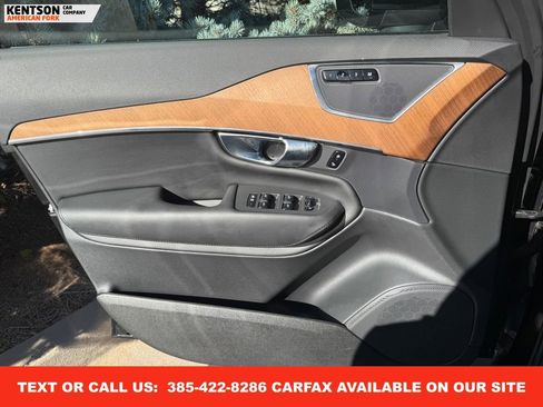 Used 2025 Volvo XC90 B6 Plus image 21