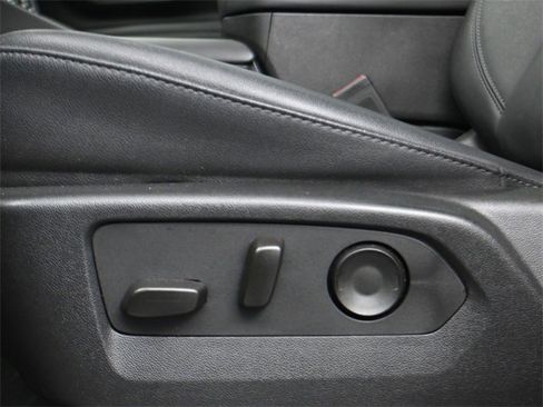 Used 2023 Chevrolet Tahoe LT w/ Luxury Package image 11