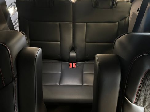 Used 2025 Ford Explorer ST w/ Sun And Sound Package AWD/4WD image 18