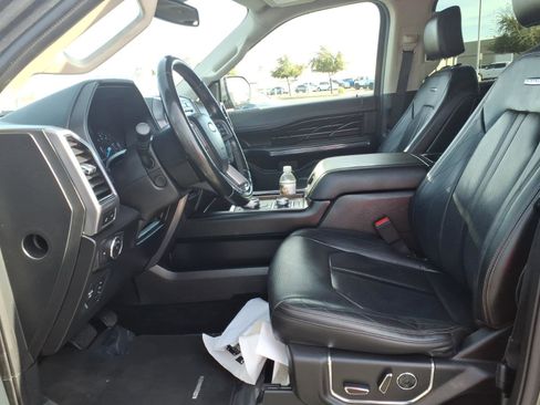 Used 2018 Ford Expedition Platinum image 17