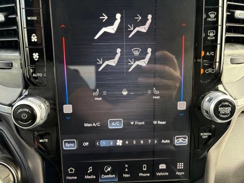 Used 2023 RAM 1500 Big Horn AWD/4WD image 28