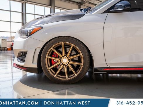 Used 2020 Hyundai Veloster N image 31