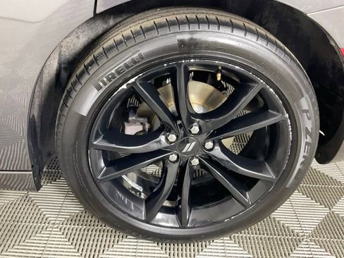 Used 2018 Dodge Charger SXT w/ Blacktop Package image 10