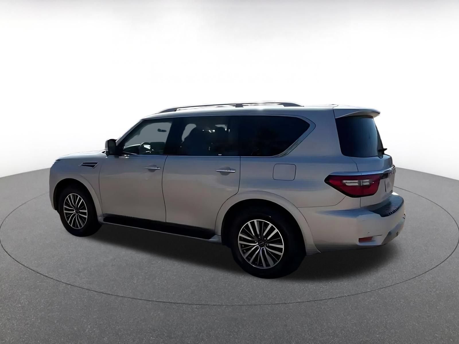 Used 2024 Nissan Armada SL RWD image 9