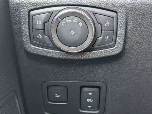 Used 2018 Ford F250 Platinum w/ Platinum Ultimate Package AWD/4WD image 21