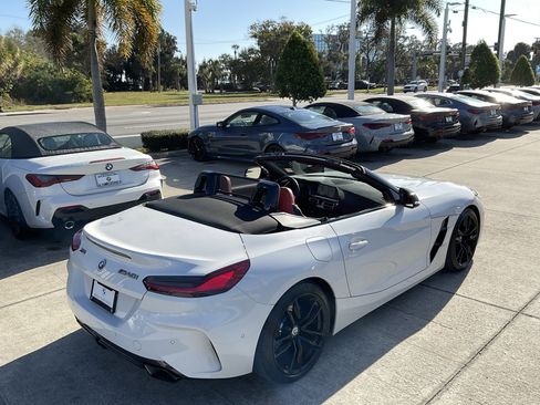 Certified 2022 BMW Z4 M40i w/ Premium Package image 10