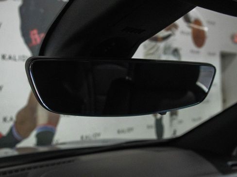 Used 2024 Buick Enclave Premium image 13