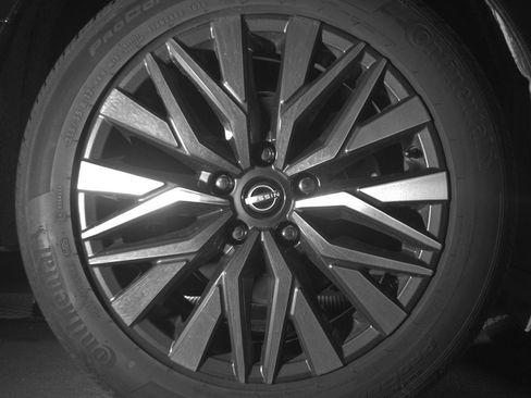 Used 2025 Nissan Altima 2.5 SV image 15