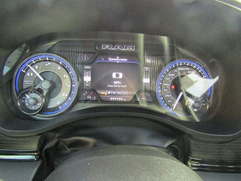 Used 2022 RAM 1500 Limited w/ Off Road Group image 27