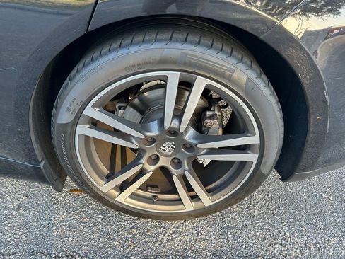Used 2012 Porsche Panamera S image 9