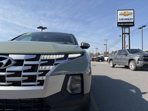 Used 2024 Hyundai Santa Cruz SEL image 10