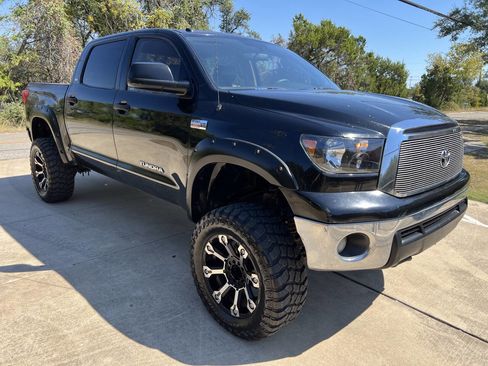 Used 2010 Toyota Tundra 4x4 CrewMax image 1