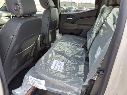 New 2026 Chevrolet Colorado ZR2 w/ ZR2 Bison Edition image 9