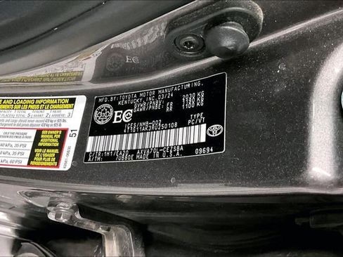 Used 2024 Toyota Camry SE image 39