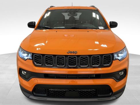 Used 2026 Jeep Compass Latitude AWD/4WD image 6