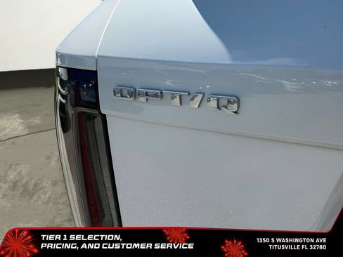 Used 2025 Cadillac Optiq Luxury 2 w/ LPO, Floor Liner Package AWD/4WD image 26