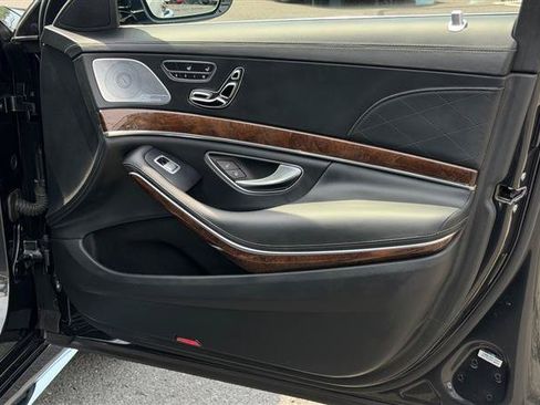 Used 2018 Mercedes-Benz S 63 AMG S 4MATIC Sedan image 43