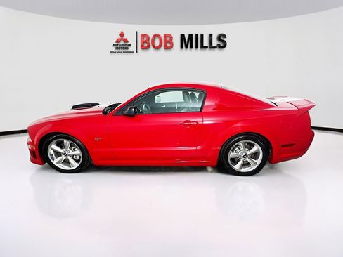 Used 2007 Ford Mustang GT Premium RWD image 4