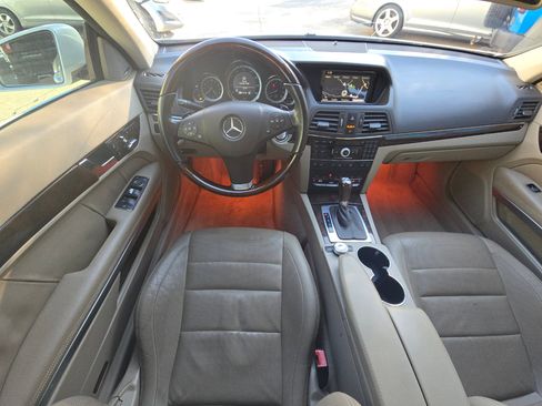 Used 2010 Mercedes-Benz E 550 Coupe image 10