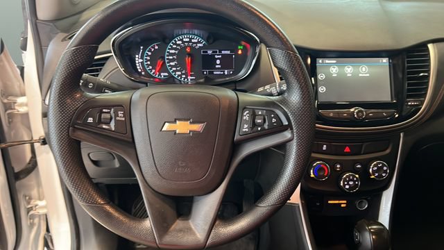 Used 2019 Chevrolet Trax LS w/ Fleet Convenience Package AWD/4WD image 13