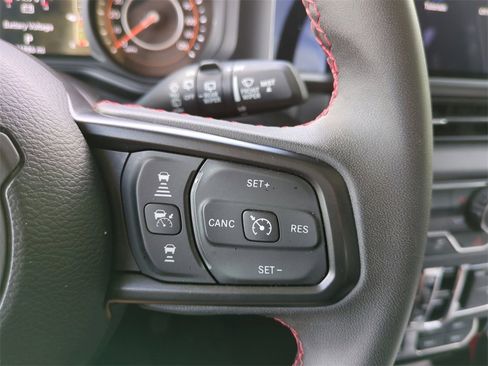 Used 2024 Jeep Wrangler Unlimited Rubicon image 24