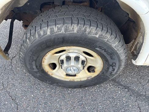 Used 2014 Chevrolet Express 3500 image 10