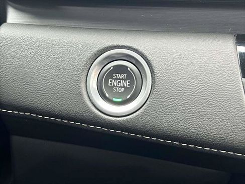Used 2021 Cadillac Escalade Premium Luxury AWD/4WD image 34