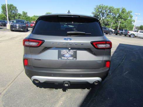 Used 2026 Ford Escape SE w/ Class II Trailer Tow Package FWD image 7