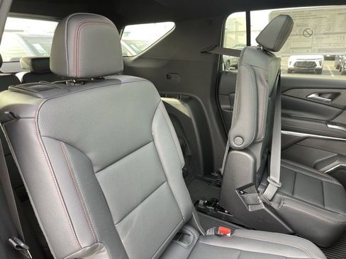 New 2026 Chevrolet Traverse Z71 image 10