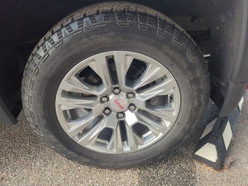 Used 2022 GMC Sierra 1500 Denali w/ Technology Package image 13