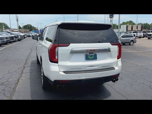 Certified 2021 GMC Yukon XL Denali w/ Denali Premium Package AWD/4WD image 7